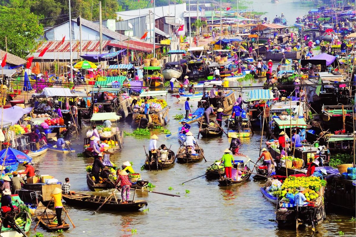 spring-travel-mekong-delta-floating-markets-lv-travel